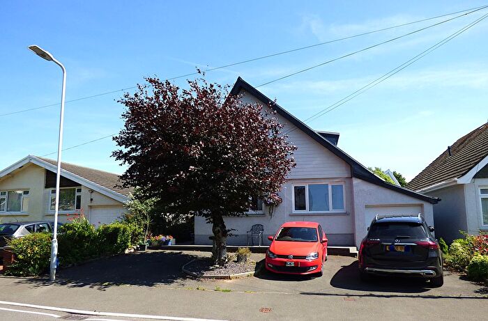 4 Bedroom Detached House For Sale In Summerland Lane, Newton, Swansea, SA3