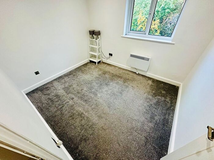 1 Bedroom Flat To Rent In Larchdale Close, South Normanton, Alfreton, DE55