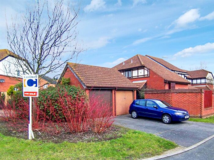 1 Bedroom End Terrace House For Sale In Whitsun Pasture, Willen Park, MK15