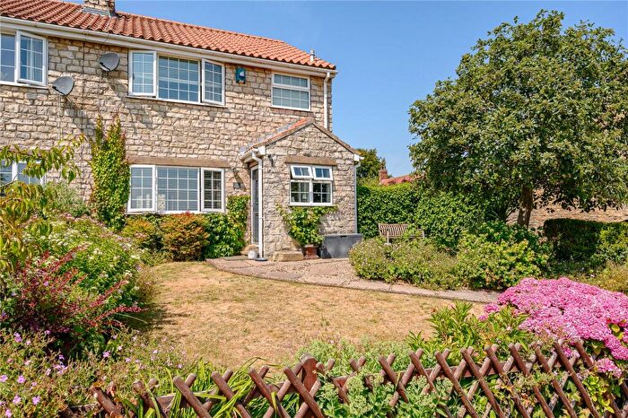 3 Bedroom Semi Detached House For Sale In Aberford Road, Bramham, LS23