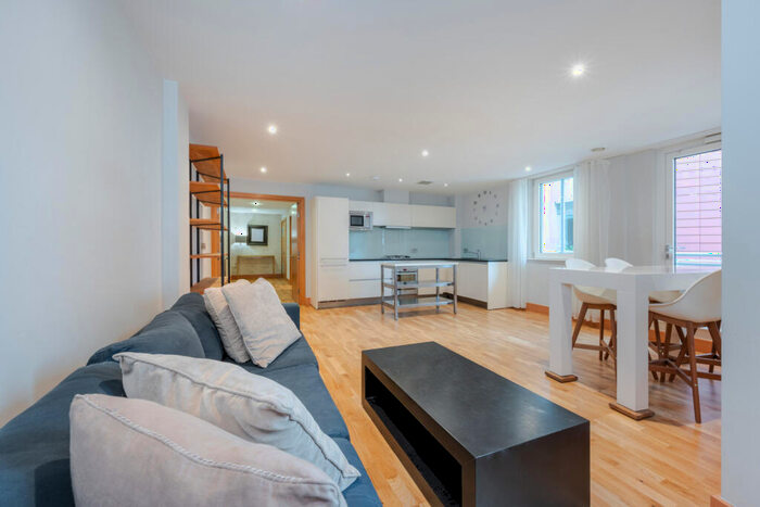 2 Bedroom Flat To Rent In The Panoramic, Pond Street, NW3