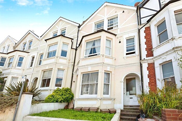 1 Bedroom Flat To Rent In Grove Hill Road, Tunbridge Wells, Kent, TN1