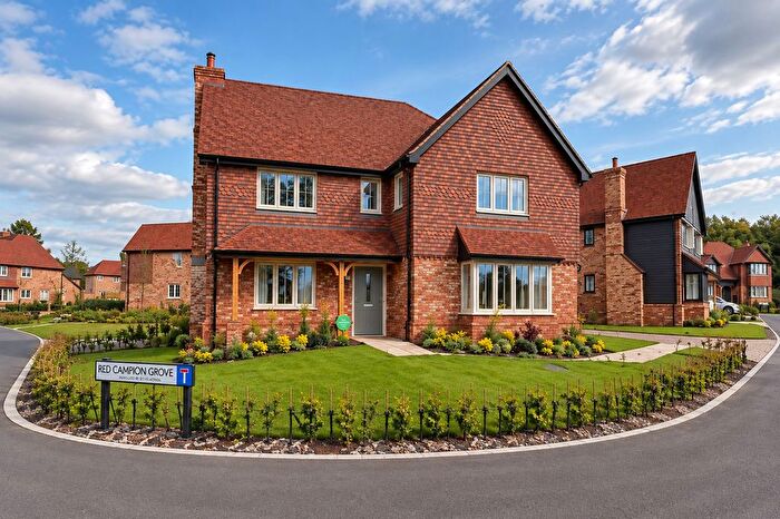 5 Bedroom Detached House For Sale In Orchard View, View Road, Cliffe Woods, Kent., ME3