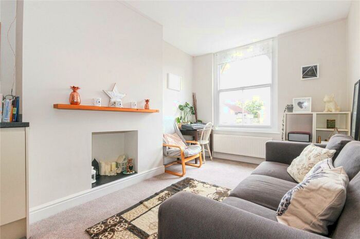 2 Bedroom Apartment To Rent In Alma Road, Clifton, Bristol, BS8