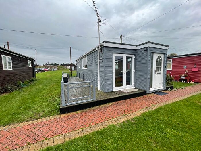 1 Bedroom Park Home For Sale In Marine Parade, Sheerness, ME12