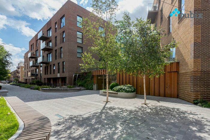 3 Bedroom Flat To Rent In Rodney Road, London, SE17