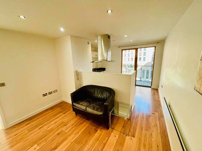 2 Bedroom Flat To Rent In Porterbrook House, Sheffield, South Yorkshire, S11