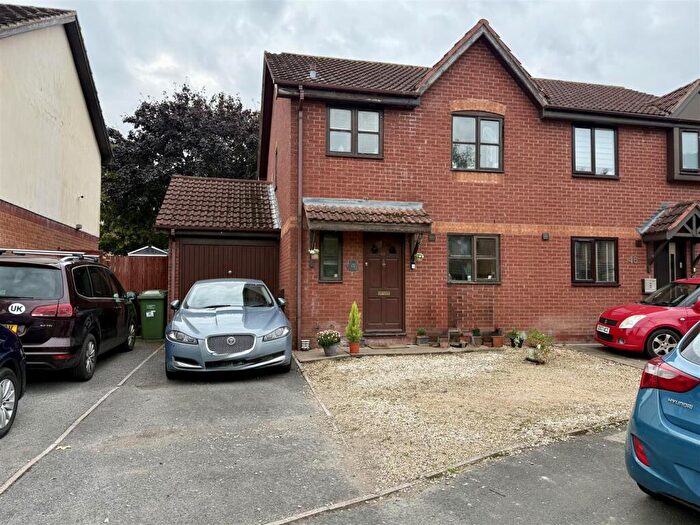 3 Bedroom House For Sale In The Pastures, Lower Bullingham, Hereford, HR2