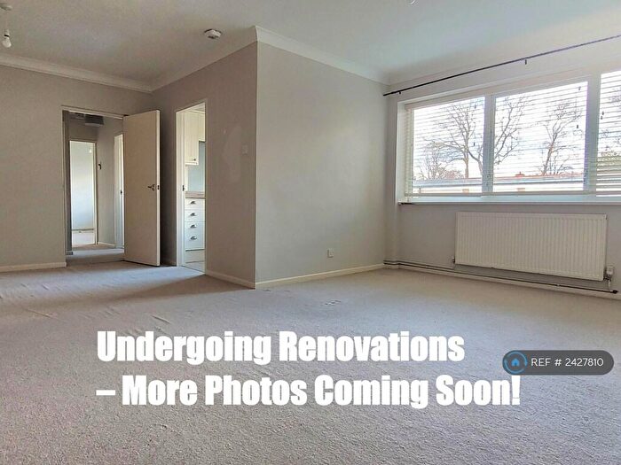 2 Bedroom Flat To Rent In St Johns Court, Birmingham, B17