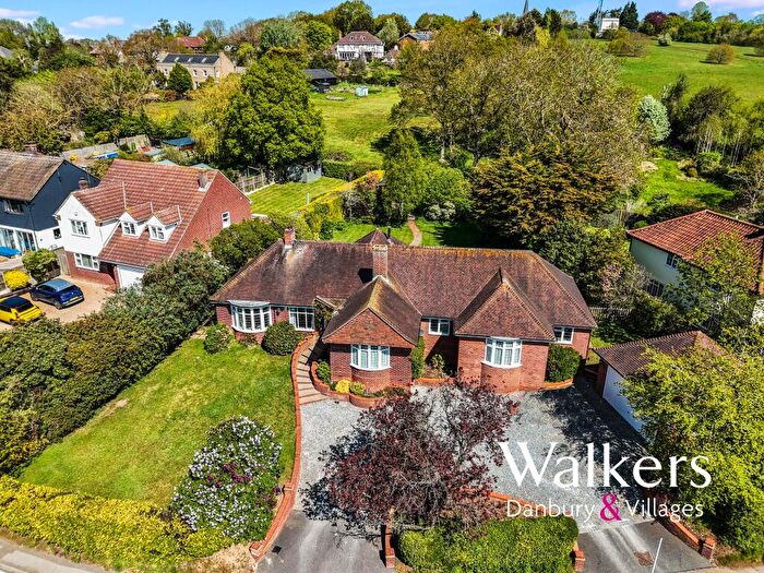 4 Bedroom Detached Bungalow For Sale In Penny Royal Road, Danbury, CM3