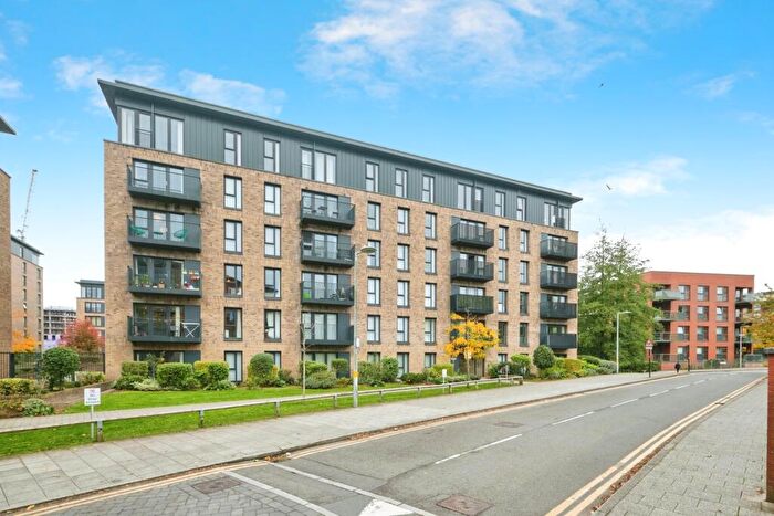2 Bedroom Flat For Sale In Bell Barn Road, Birmingham, B15