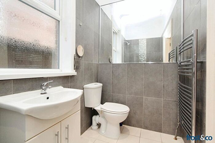 2 Bedroom Flat To Rent In Balmoral Road, Lower Parkstone, BH14