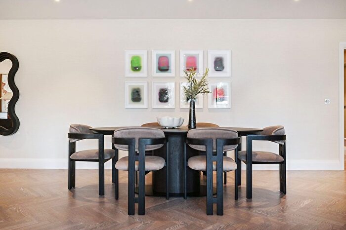 3 Bedroom Flat To Rent In Marylebone Mansions, Molyneux Street, W1H