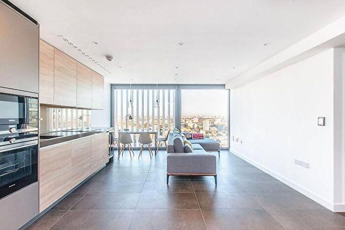 1 Bedroom Apartment To Rent In Chronicle Tower, City Road, Shoreditch, Hackney, Angel, Islington, London, EC1V