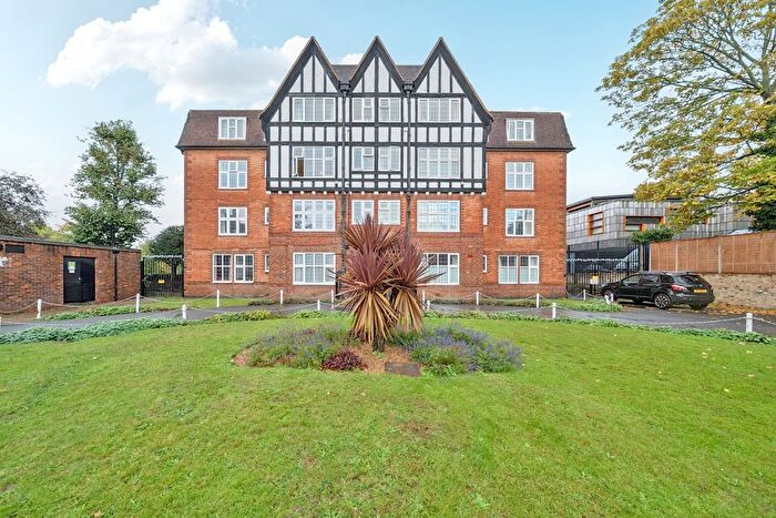 2 Bedroom Flat For Sale In Leigham Court Road, Streatham Hill, London, SW16