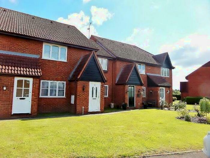 1 Bedroom Maisonette To Rent In Creasey Close, Hornchurch, RM11