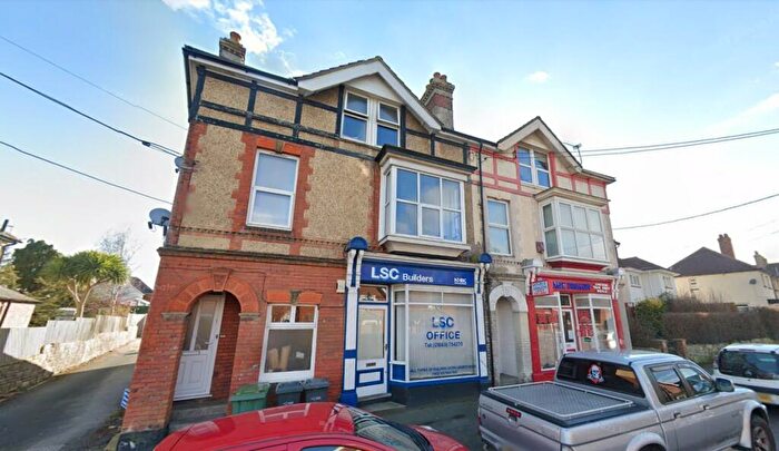 2 Bedroom Apartment To Rent In Tennyson Road, Freshwater, PO40