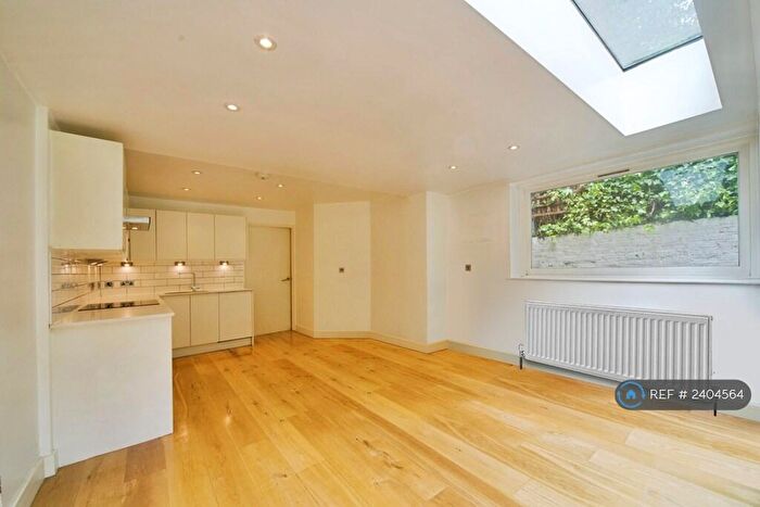 2 Bedroom Flat To Rent In Agar Grove, London, NW1