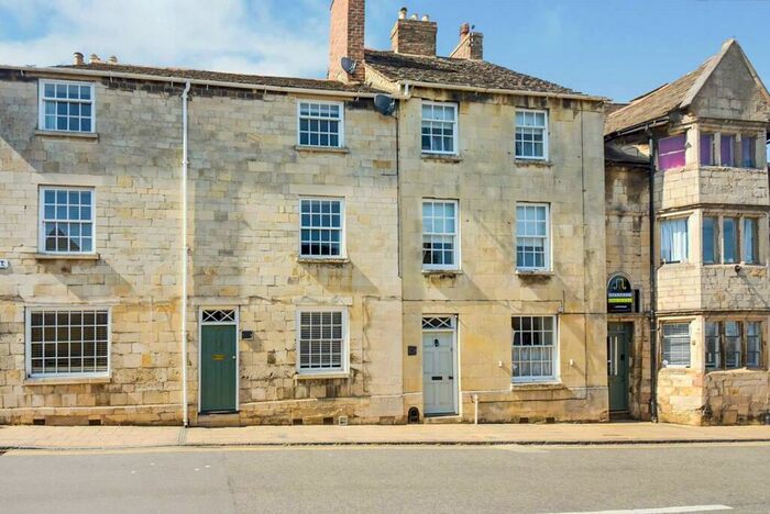2 Bedroom House To Rent In St. Leonards Street, Stamford, PE9