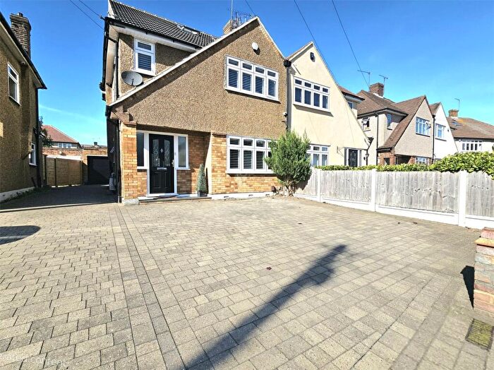 5 Bedroom Semi-Detached House To Rent In Trent Avenue, Upminster, RM14