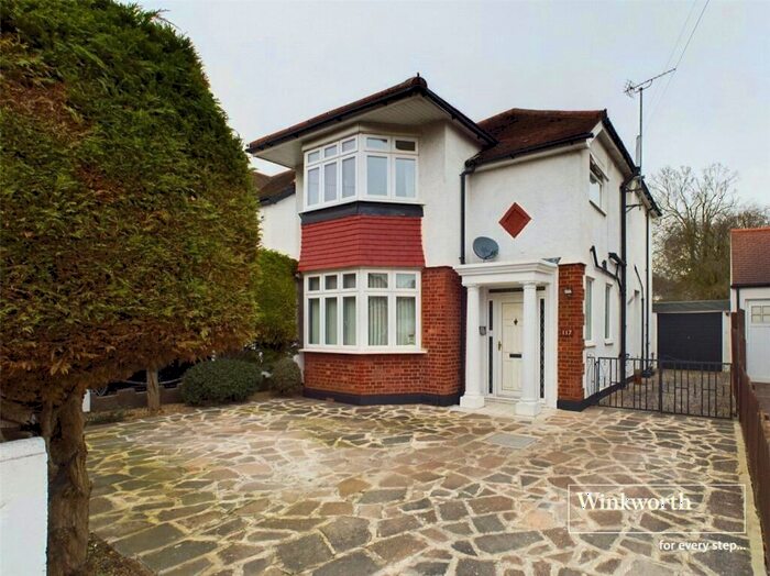 4 Bedroom Detached House To Rent In Draycott Avenue, Harrow, Middlesex, HA3