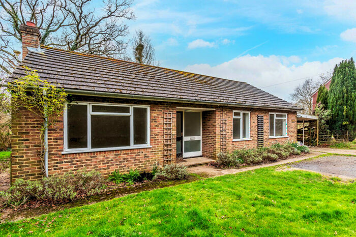 3 Bedroom Bungalow To Rent In Brockhamhurst Road, Betchworth, Surrey, RH3