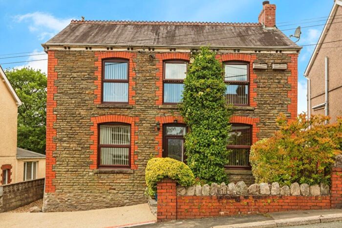 3 Bedroom Detached House For Sale In Smithfield Road, Pontardawe, Swansea, SA8