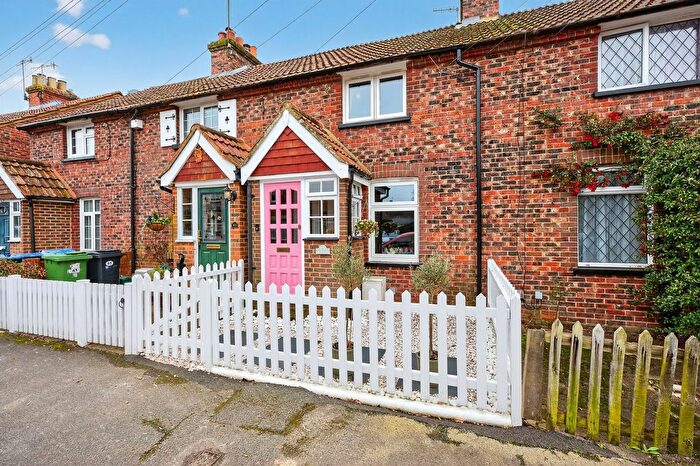 2 Bedroom Terraced House For Sale In Oakdene Road, Brockham, Betchworth, RH3