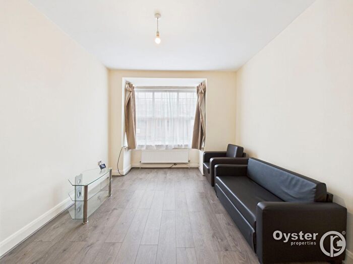 3 Bedroom Flat To Rent In Bessborough Road, Harrow, HA1