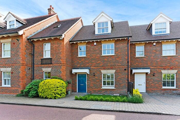 3 Bedroom Terraced House To Rent In Wethered Park, Marlow, SL7