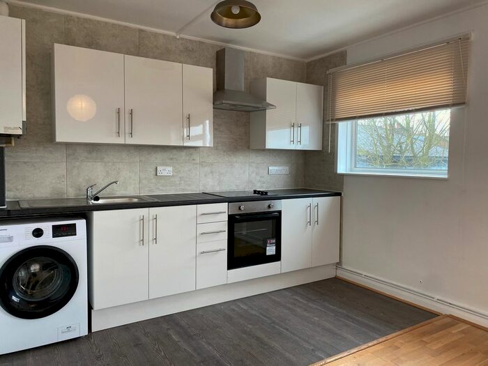 1 Bedroom Flat To Rent In Tollington Park, Finsbury Park, N4
