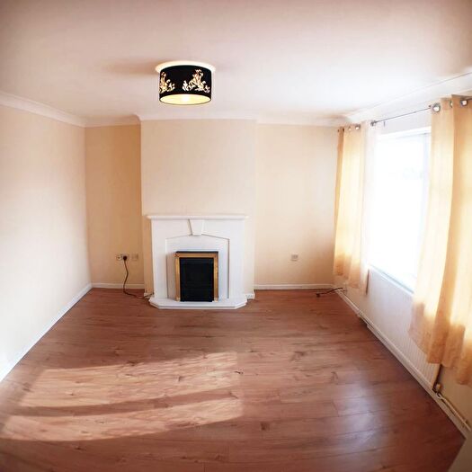 3 Bedroom Terraced House To Rent In Church Road, Tilbury, RM18