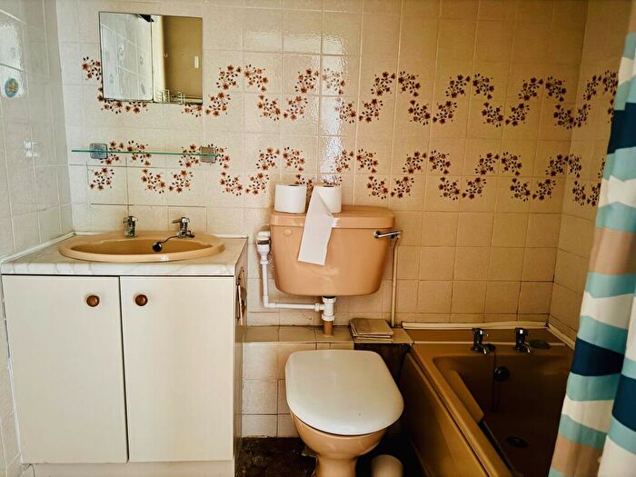 1 Bedroom Flat For Sale In Homenene House, Orton Goldhay, Peterborough, PE2