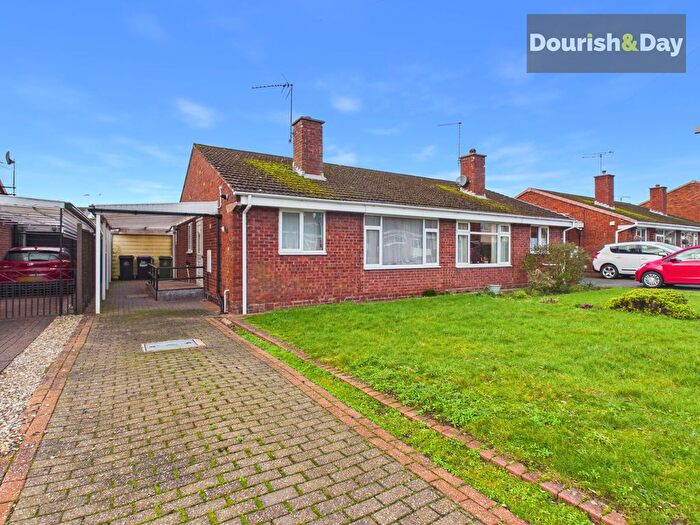 2 Bedroom Property For Sale In Windsor Drive, Market Drayton, TF9