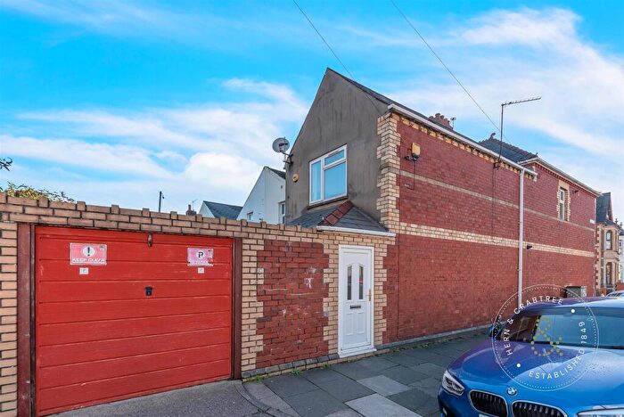 1 Bedroom Maisonette For Sale In Brunswick Street, Canton, Cardiff, CF5