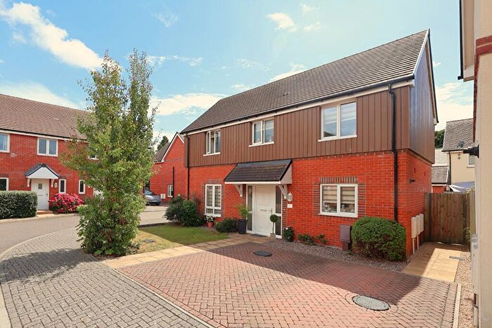 4 Bedroom Detached House For Sale In Long Croft Way, Bedhampton, Havant, PO9