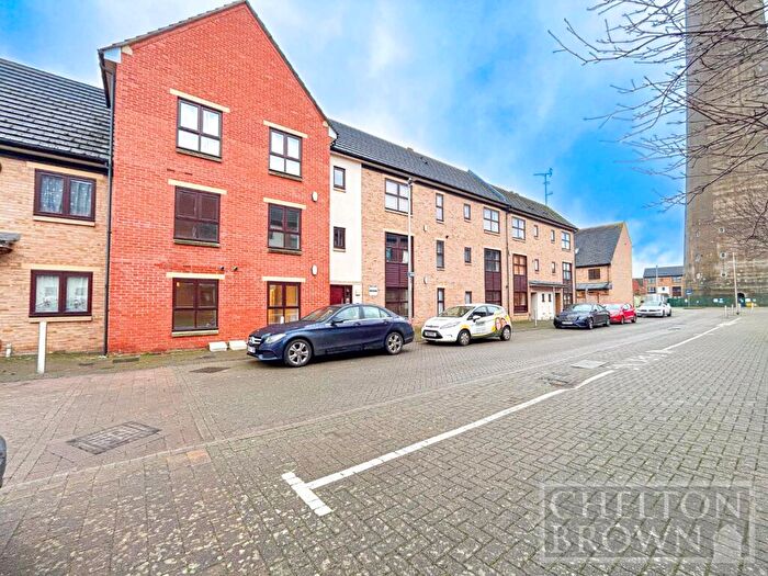 2 Bedroom Apartment To Rent In Standside, Northampton, Northamptonshire, NN5