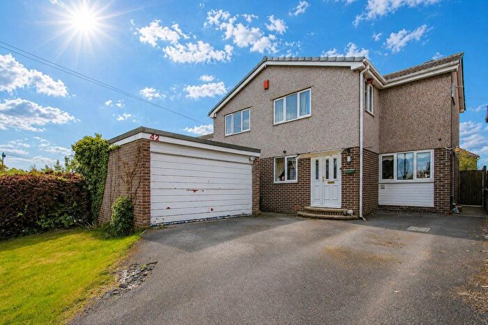 5 Bedroom Detached House For Sale In Brand Hill Drive, Crofton, WF4
