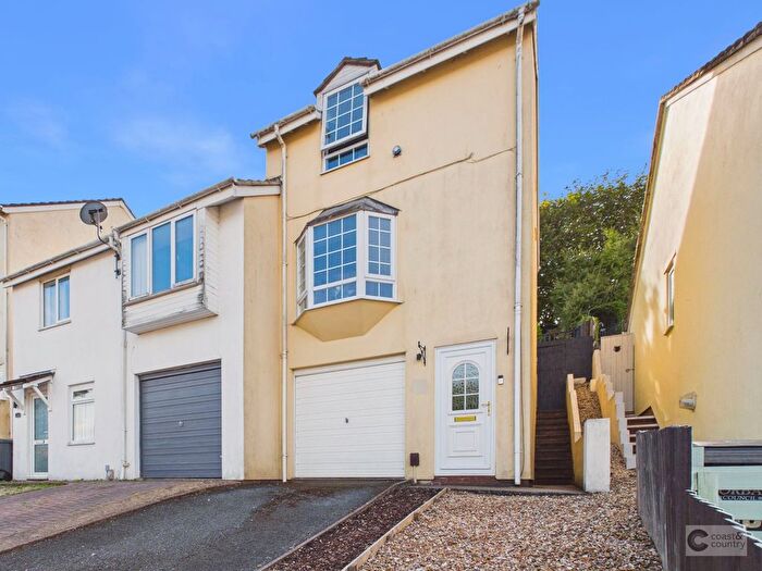 2 Bedroom Semi Detached House For Sale In Exe Hill, Torquay, TQ2
