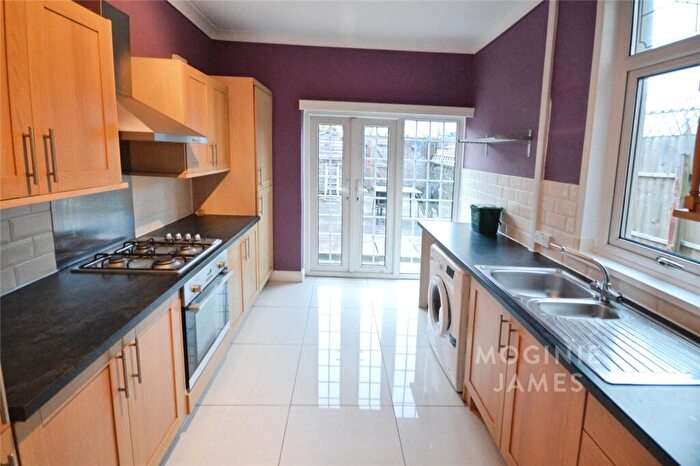 3 Bedroom House To Rent In Moorland Road, Adamsdown, Cardiff, CF24