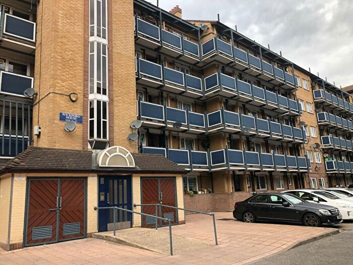 2 Bedroom Flat To Rent In Wickford Street, London, E1