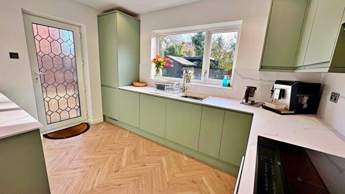 3 Bedroom Detached House For Sale In Wyatt Close, Martin, Lincoln, LN4