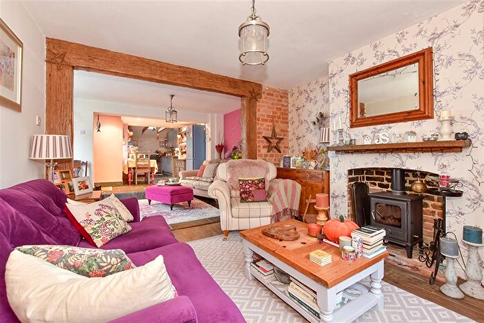 3 Bedroom Semi-Detached House For Sale In The Street, Boughton-Under-Blean, Faversham, Kent, ME13