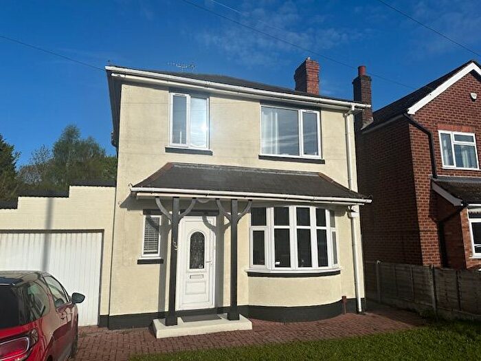 3 Bedroom Property To Rent In Chester Road South, Kidderminster, DY10