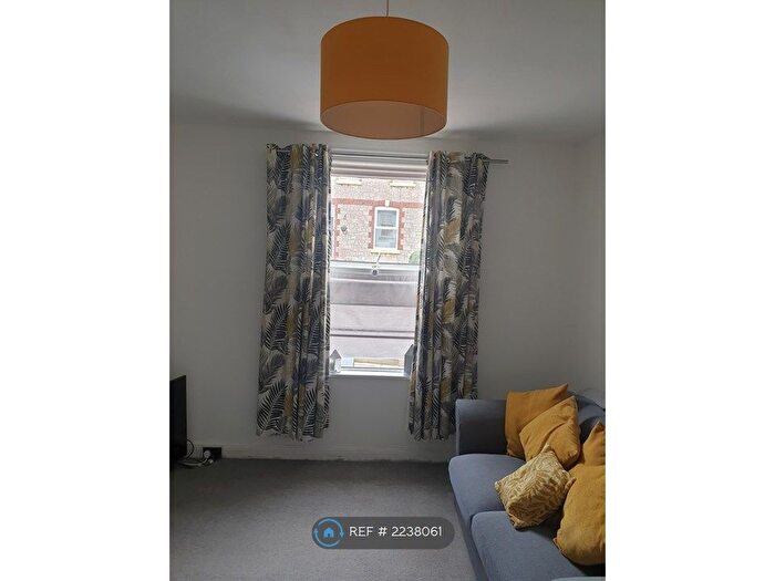 1 Bedroom Property To Rent In Princes Road, Torquay, TQ1