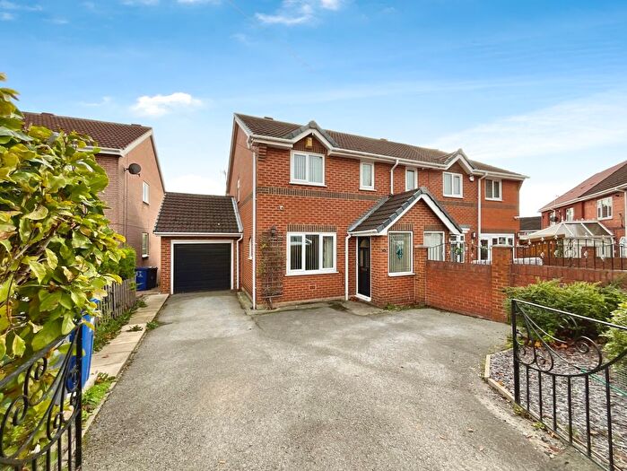 3 Bedroom Semi Detached House For Sale In Morley Place, Conisbrough, Doncaster, DN12