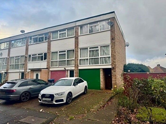 3 Bedroom Town House For Sale In The Croft, Wembley, HA0