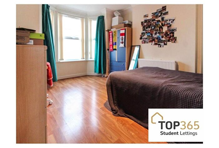 3 Bedroom Semi-Detached House To Rent In Bedroom On Johnson Road, Lenton, Nottingham £pppw Excl Bills, NG7