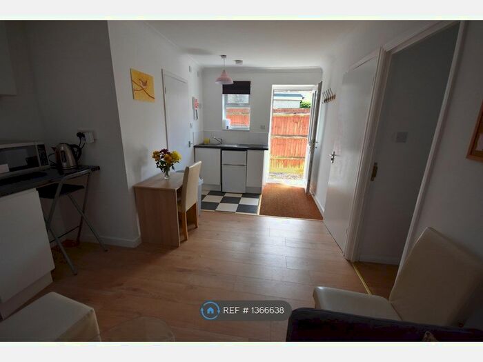 Studio To Rent In Burgess Road, Southampton, SO16