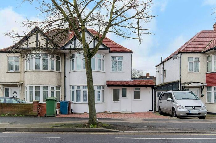 3 Bedroom Semi-Detached House To Rent In Headstone Gardens, Headstone, Harrow, HA2